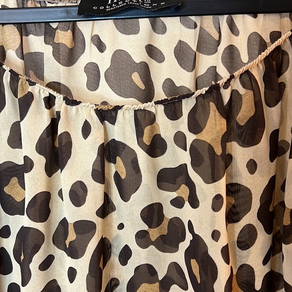 Blouse leopard print size M/L lightweight HKR Collections - Picture 6 of 9